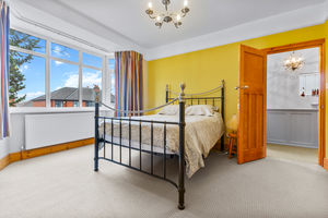 Bedroom- click for photo gallery